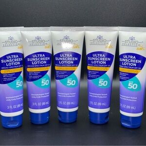 Studio Selection Ultra Sunscreen Lotion SPF 50